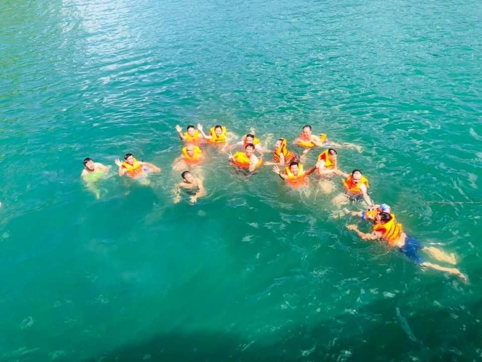 Cat Ba Violet Hotel Chan Chau 외부 사진