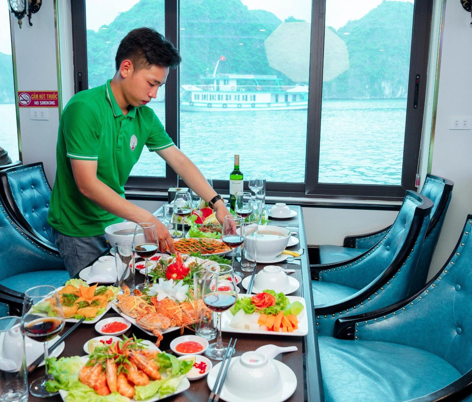 Cat Ba Violet Hotel Chan Chau 외부 사진